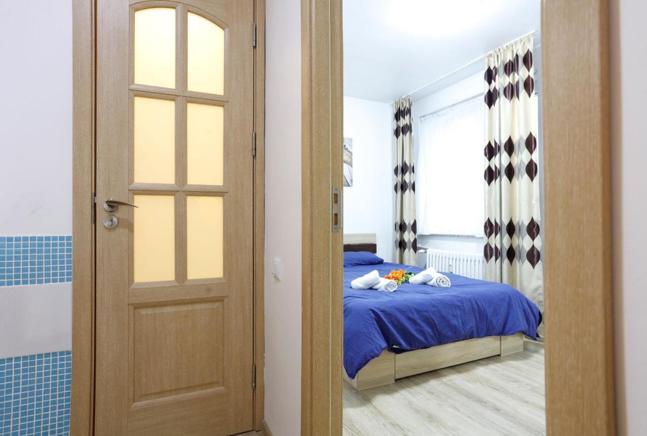 Cozy Apartment With A View Bukares Bagian luar foto